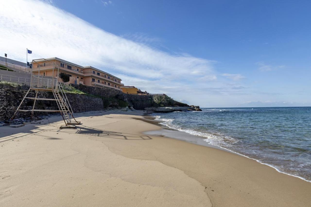 Villa Pitti Кастельсардо Экстерьер фото